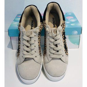Soda Women Sneakers Camo Star Leather & Linen Lace-Up Cushion Foam Sock Wander-G